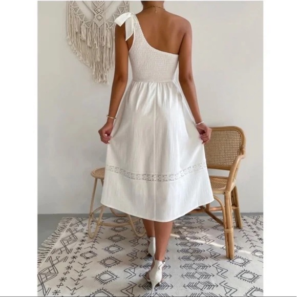 Boho One Shoulder Lace Minimalist Dress - Picture 5 of 8